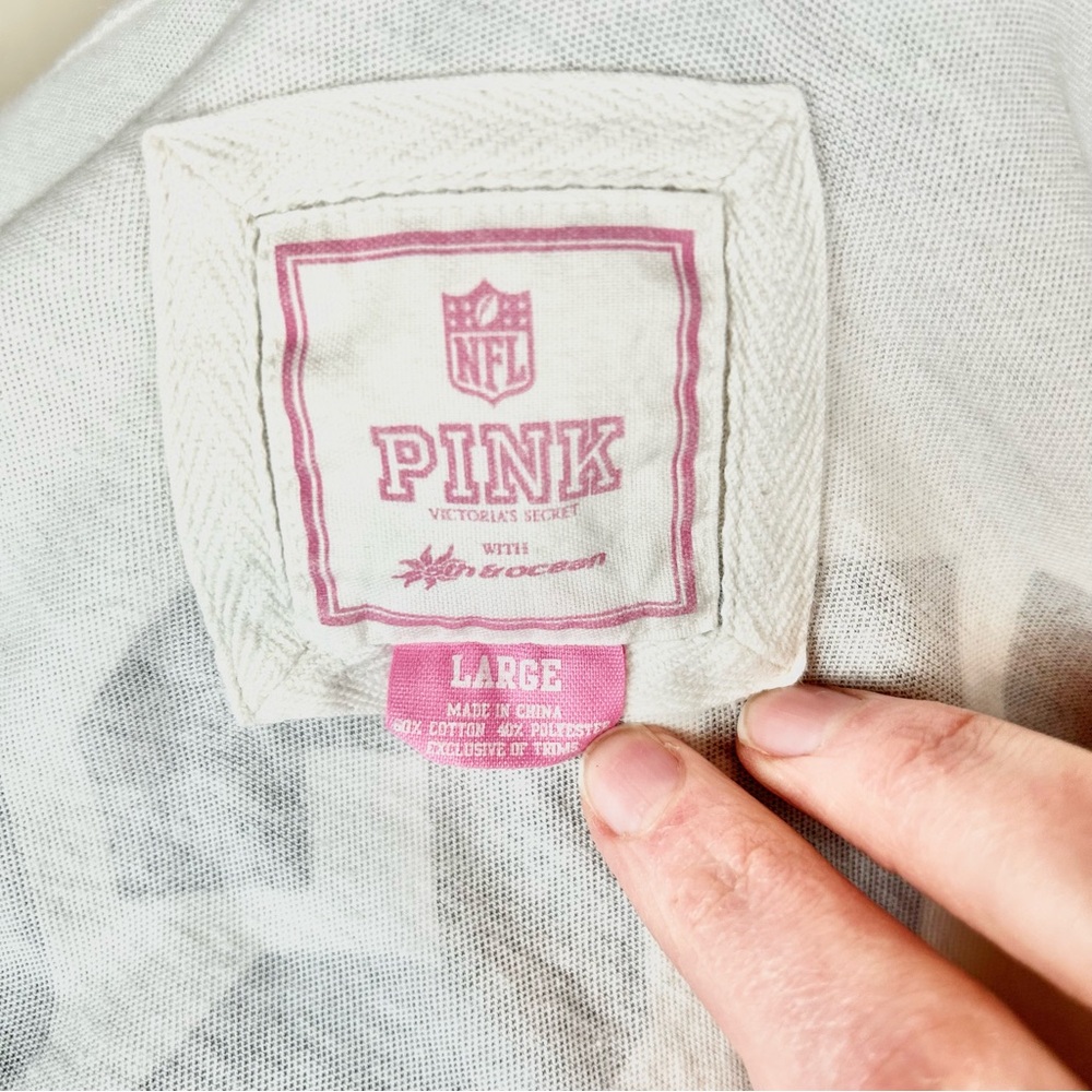 Pink Victoria Secret Dallas Cowboys White V-Neck Top - Picture 7 of 7